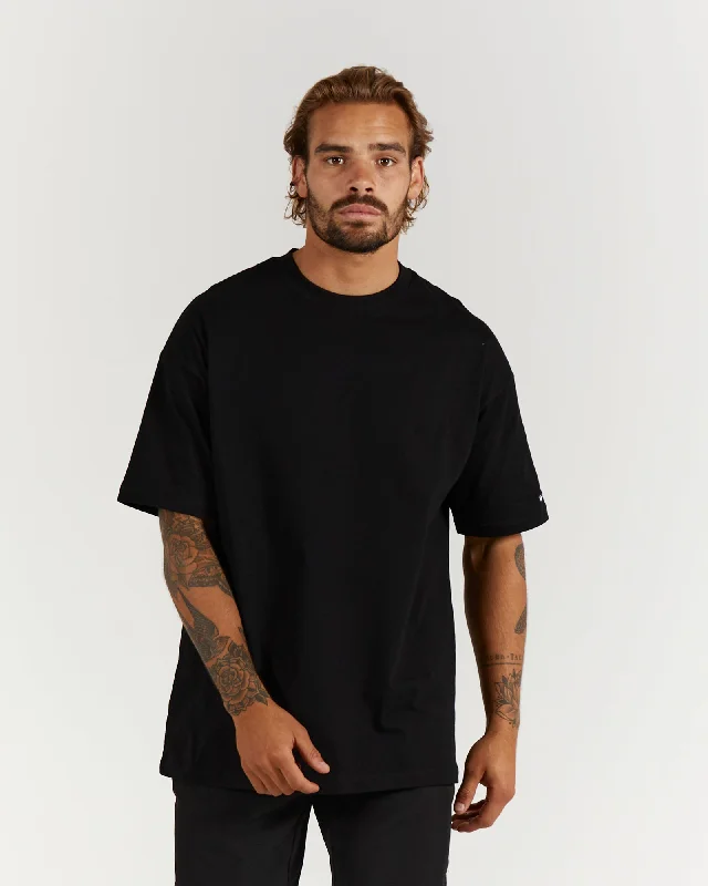 Men's relaxed fit t-shirt-LIGHTWEIGHT OVERSIZED TEE - BLACK